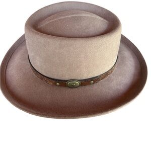 Stylish Tan Felt Hat with Brown Band